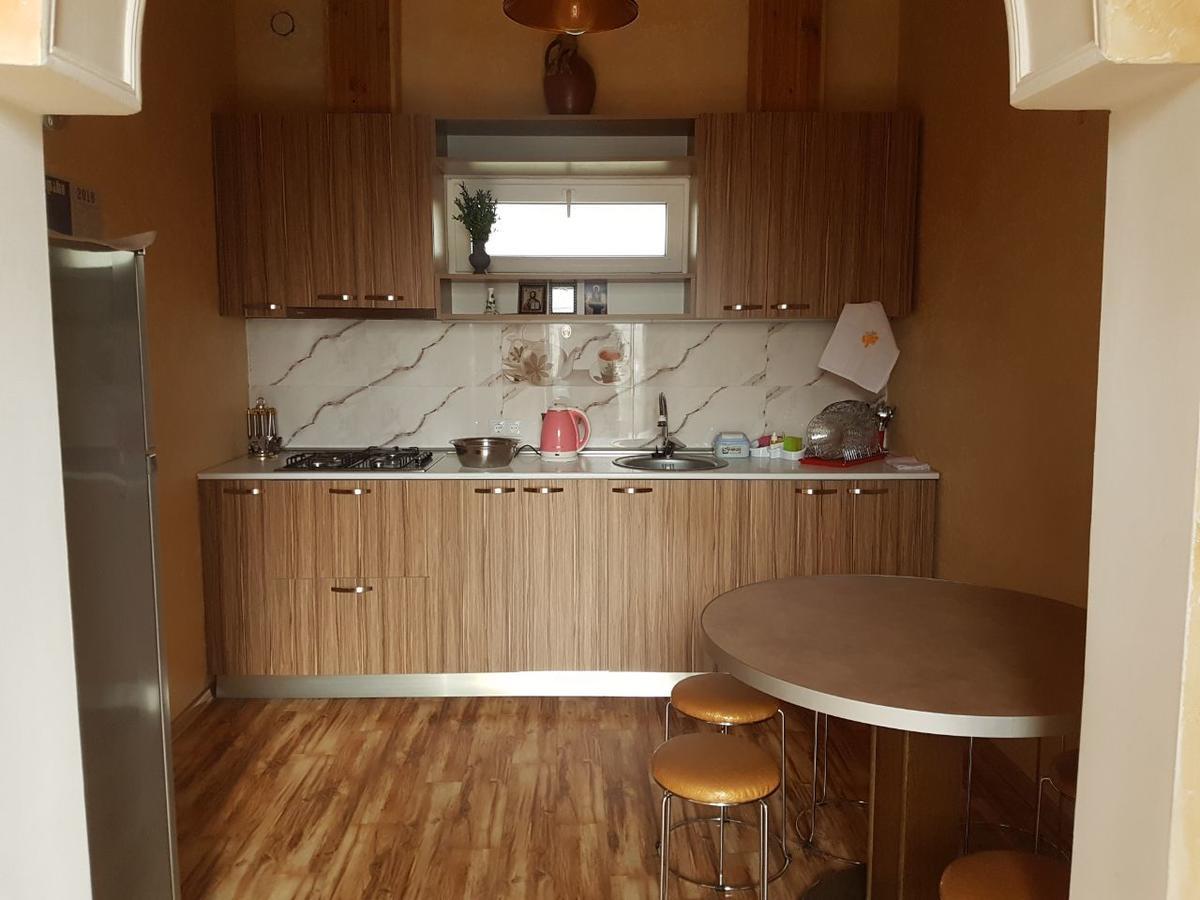 Kazbegian Host Hotel Ngoại thất bức ảnh