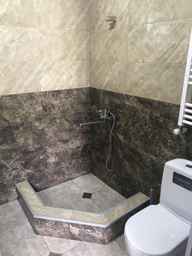 Kazbegian Host Hotel Ngoại thất bức ảnh